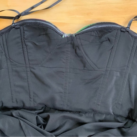 BCBGMAXAZRIA Black Printed Silk Maxi Dress Size 4 - Picture 9 of 16